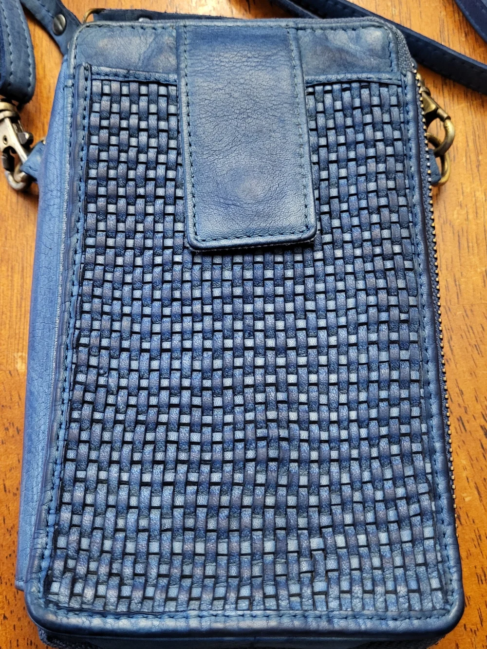 Milo Genuine Canadian Leather Woven Crossbody Bag with Phone Pocket And Wallet